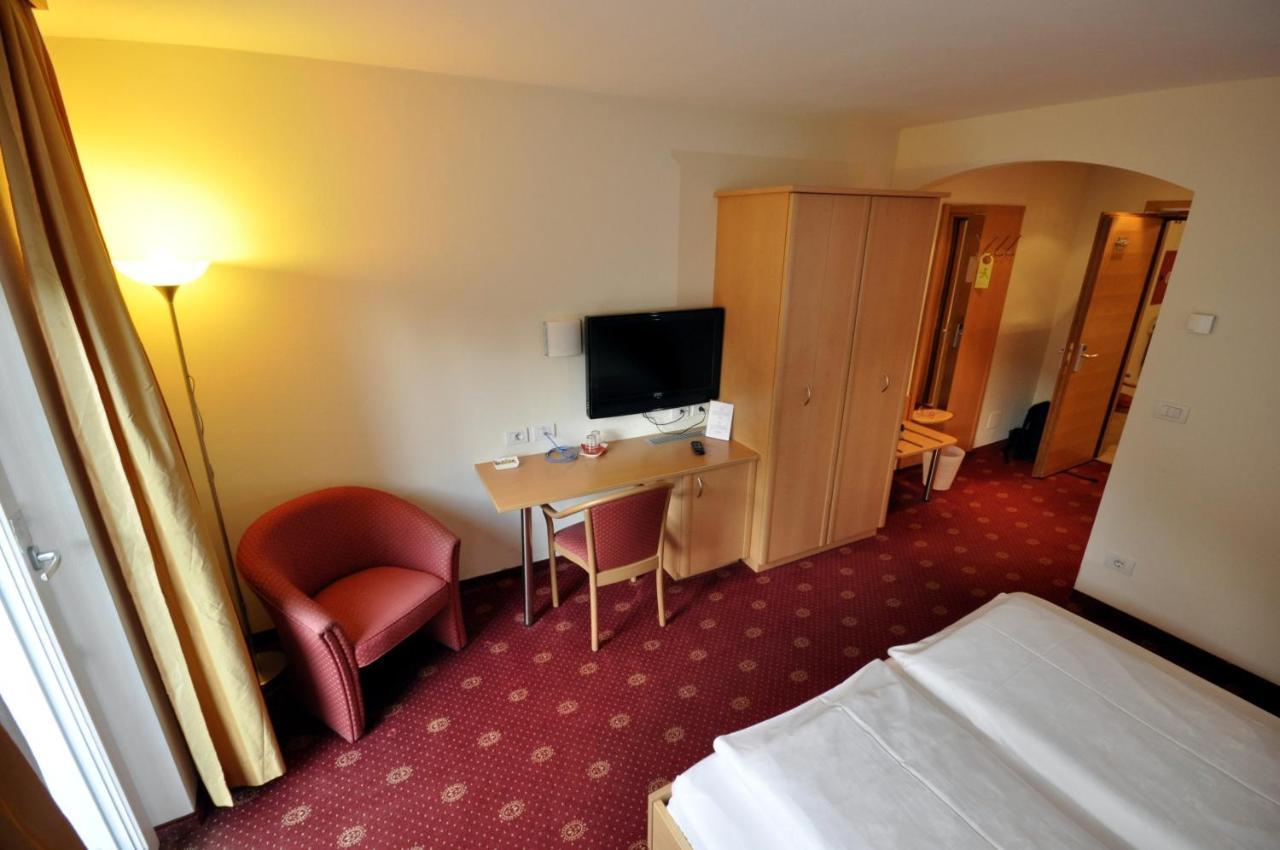 Cityhotel Tallero Brixen Zimmer foto