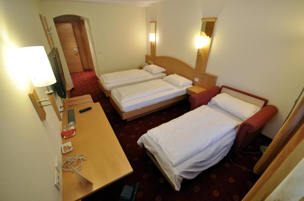 Cityhotel Tallero Brixen Zimmer foto