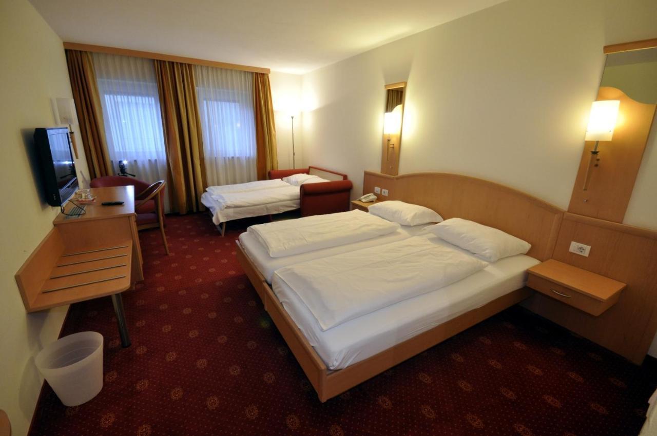 Cityhotel Tallero Brixen Zimmer foto